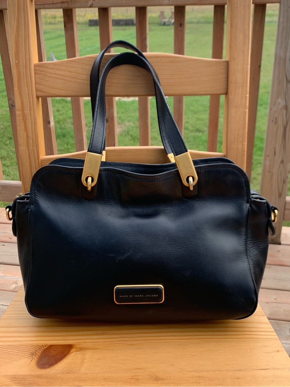 Marc by Marc Jacob’s Black Leather Handbag Shoulder Bag Purse Gold Accent As-Is